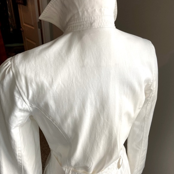 White Spring Trench Coat - Picture 4 of 12